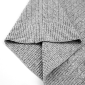wool pullover crew neck cable