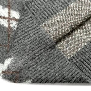 wool vest v neck waffle print graphic